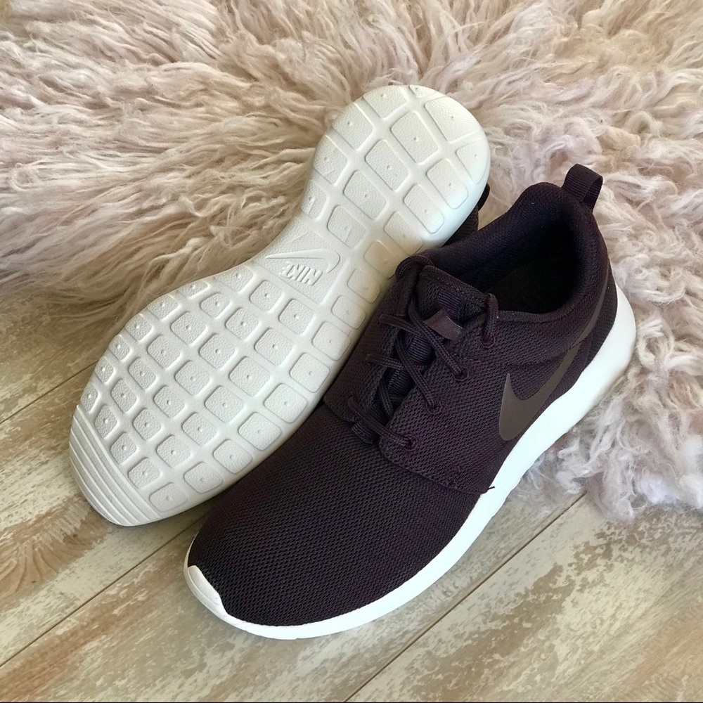 NWTNike Roshe port wine - Picture 5 of 8